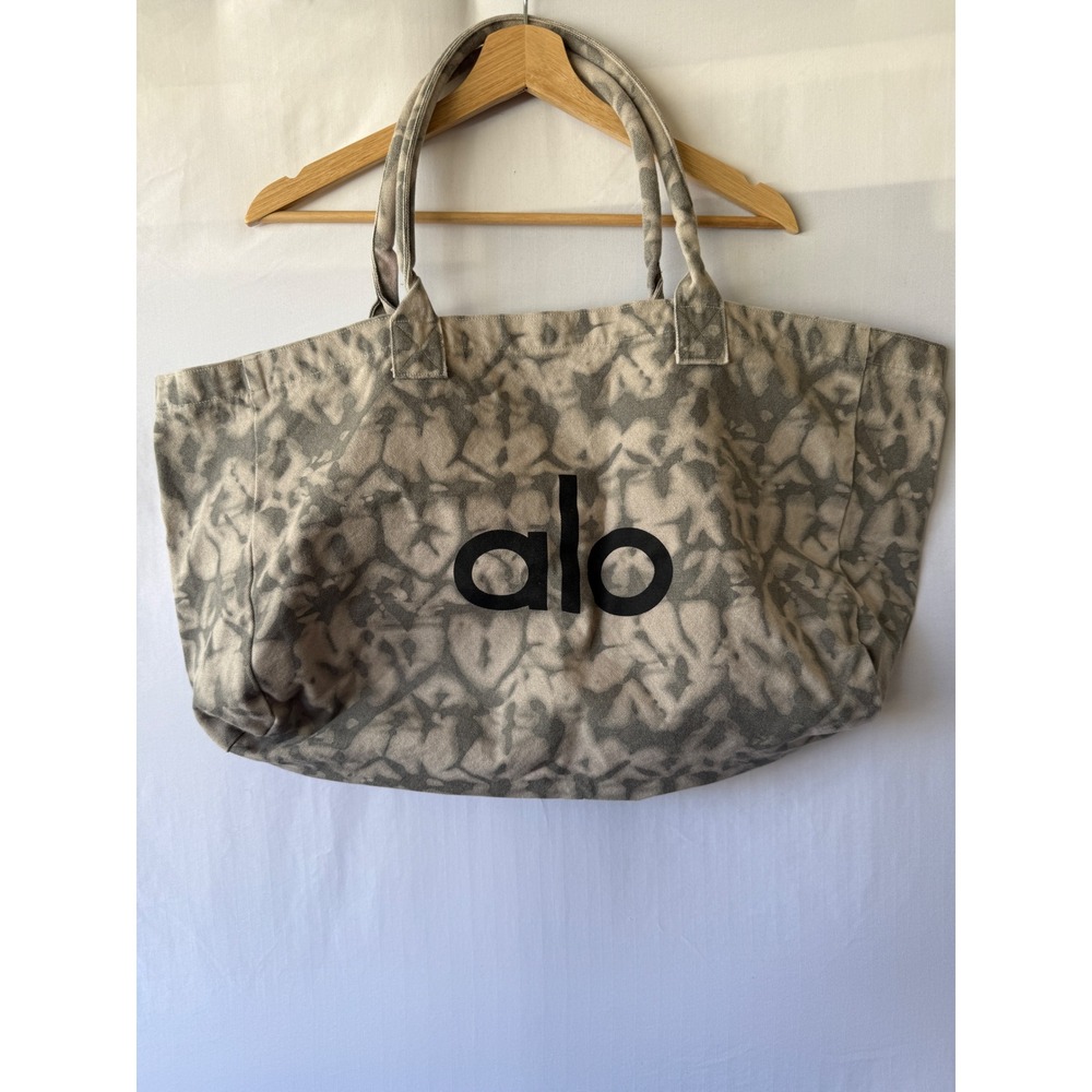 Alo Yoga Tie Dye Shopper Tote Bag Grey Beige Canvas Oversized Gym Travel Bag - Picture 2 of 4